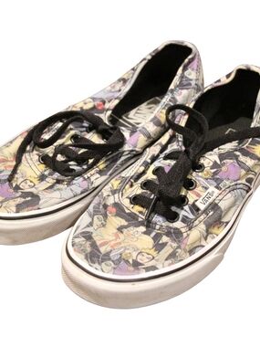 Vans x Disney Villains Low Top Sneakers in Multi Size